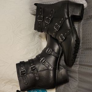 Woman's size 7.5 buckle booties